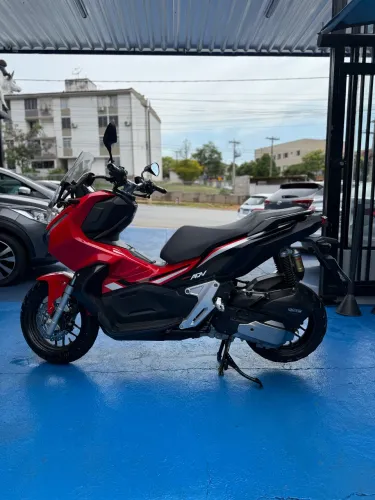 VENDE-SE HONDA ADV 150 2021