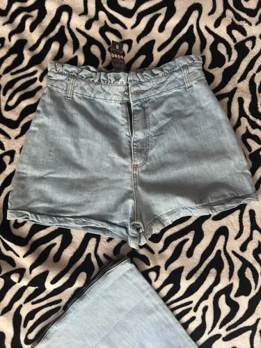 Short + calça jeans 2 em 1  moda inteligente