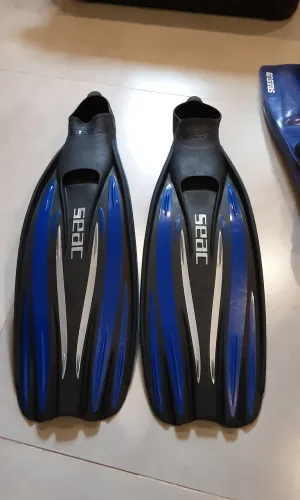 Kit mergulho profissional (máscara fun dive + saco tribord + nadadeira Seac pro100)