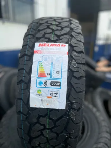 Pneu aro 18 letras brancas para camionete modelo bf