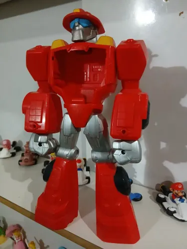 Boneco Robô Transformers Fogo 30cm