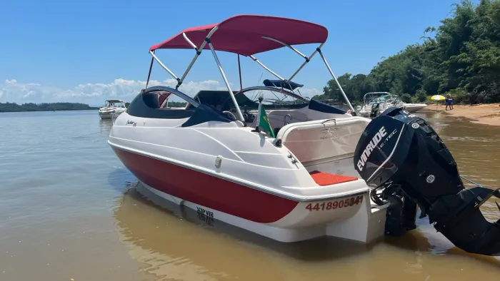 Lancha Focker 215 - 2013 | Evinrude E-TEC 130hp | 240 horas