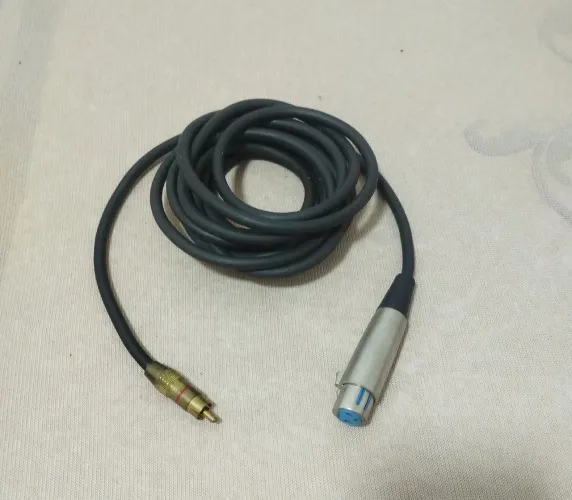 Cabo XLR x RCA - 5 metros