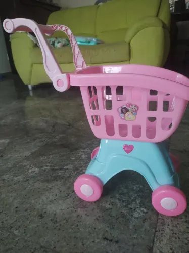 Carrinho de compras da Barbie! Aceito negociar.