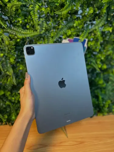 iPad Pro 6° geração A2436 Chip Apple M2 128GB 12.9 polegadas Space Gray Seminovo
