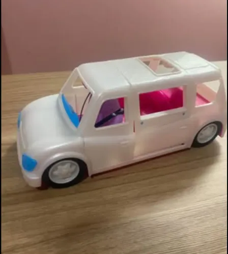 Carro limousine fashion da Polly