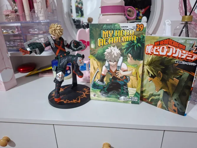 Figure + 2 mangás (vol 7 e 29)