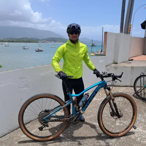 Bike full em carbono 
