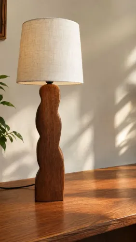 Abajur Artesanal em Madeira Natural - Design Orgânico