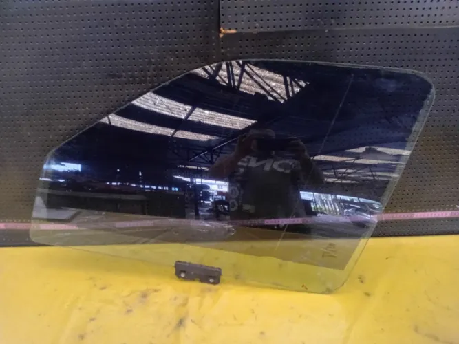 Vidro Porta Dianteira Esquerda Ford Fiesta 1999