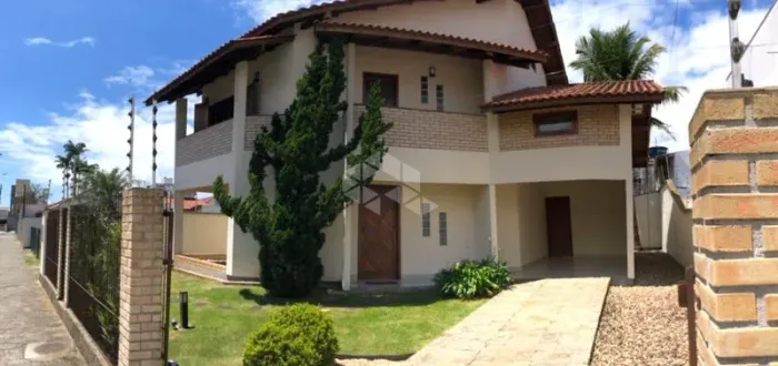 Casa Residencial 300M² - para Alugar