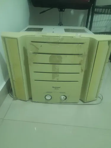 Vendo ar condicionado janela 7500 v. Gela muito