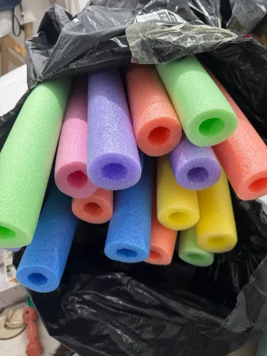 Boia Macarrão para piscina