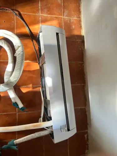 Vendo ar-condicionado 12 mil IPTU semi novo