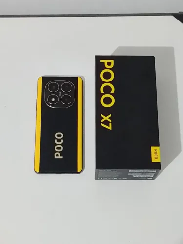 Poco x7 8gb de RAM 256 GB de memória