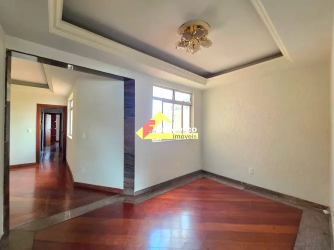Apartamento Cobertura à venda, 4 quartos, 1 suíte, 1 vaga, Centro - Divinópolis/MG