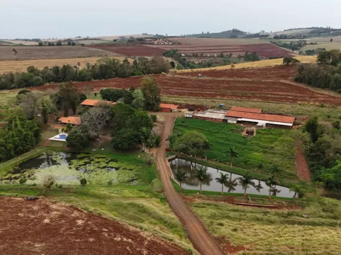 Sitio a venda com 6 alqueires na região de Avaré