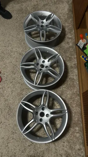 Duas Rodas aro 17 Fiat Stilo reformadas sem trinco e sem soldas