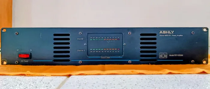 Amplificador Ashley 1000 M (Marantz Sansui Pioneer Rotel Gradiente)