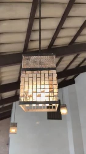 Pendente rústico em ótimo estado - Desapego por mudança