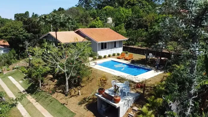 Lindo Chácara a venda em condomínio fechado em Ibiúna SP