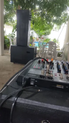 ? SOM COMPLETO PARA EVENTOS - 2 TORRES + MESA + MICROFONES - R$200 ATÉ 3H | TERESINA