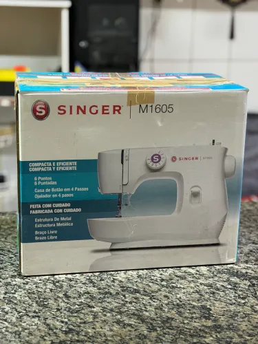 Máquina de costura SINGER M1605