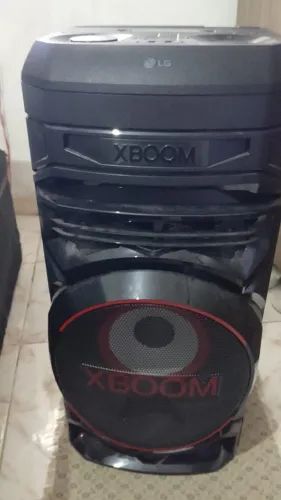 Caixa de soM XBOMM LG