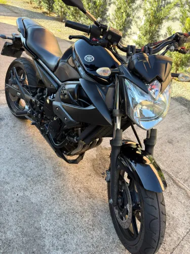 Yamaha XJ6