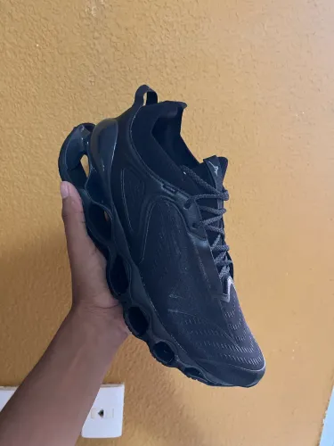 Mizuno Prophecy 14 Vietnã 