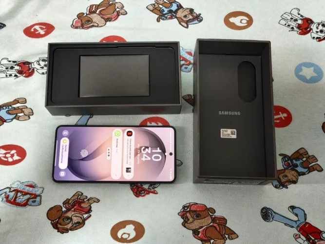 Galaxy S26 base