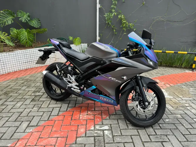 Yamaha R15 2025 único dono estado zero 