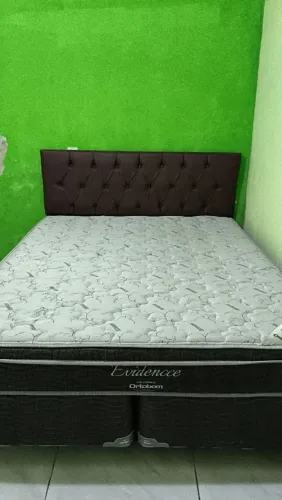 Cama box Queen com cabeceira