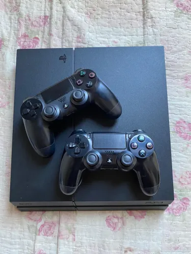 PS4 Flat 1TB + 2 Controles + PES 2016
