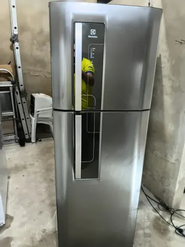 Geladeira Eletrolux Inox