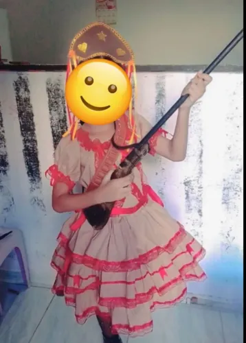 Vestido Maria bonita 6 a 8 anos dependendo da criança
