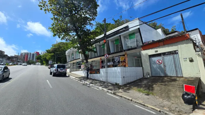 Aluga-se studio e salas comerciais <br>Ladeira dos Martírios