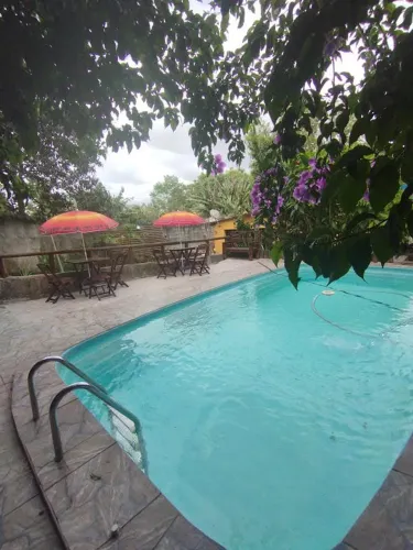 Piscina Embu Guaçu 400,00 a diária 