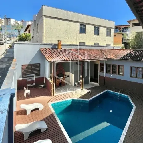 CASA COM ELEVADOR | 5 QUARTOS | 4 VAGAS PALMARES