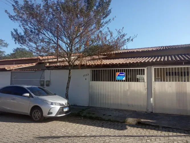 Casa para venda com 02 quartos no Jardim Aliança 2 - Resende - RJ