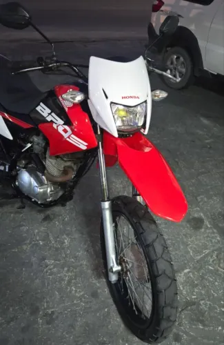 Honda NXR Bros 150 - Vermelha - Conservada
