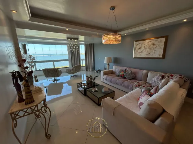 Casa com 3 Suítes e Vista para a Lagoa à Venda no São Marcos em Macaé/RJ