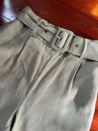 calça alfaiataria feminina verde
