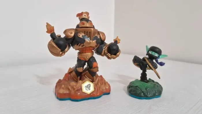 Combo Skylanders ? Blast Zone + Stealth Elf (Swap Force) Originais