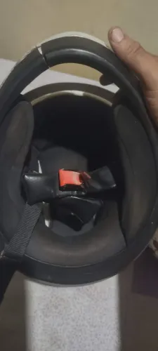 Capacetes usados