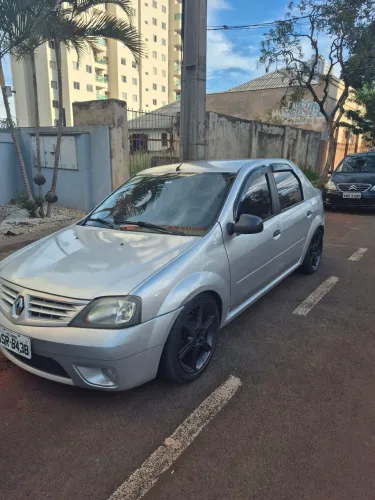 Renault Logan Authentique Hi-flex 1.0 16V 4P 2010