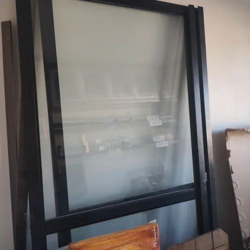 Porta de Correr em Alumínio Preto com Vidro 1,77 x 2,12 m