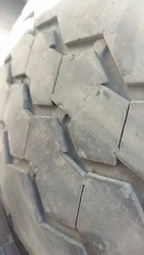 Vendo pneus usados 225/75/16