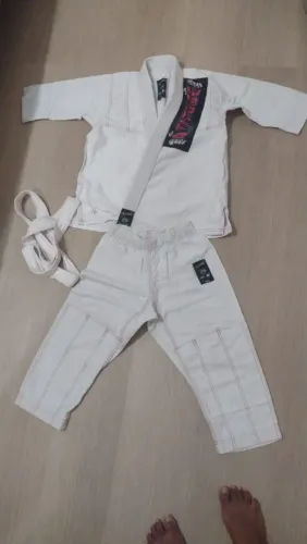 KIMONO INFANTIL JIU JITSU (PARA MENINA ATÉ 6 ANOS)