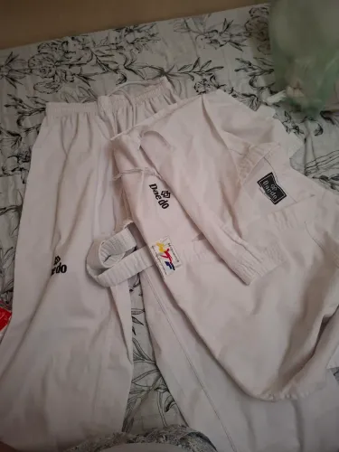 Uniforme pra taekwondo